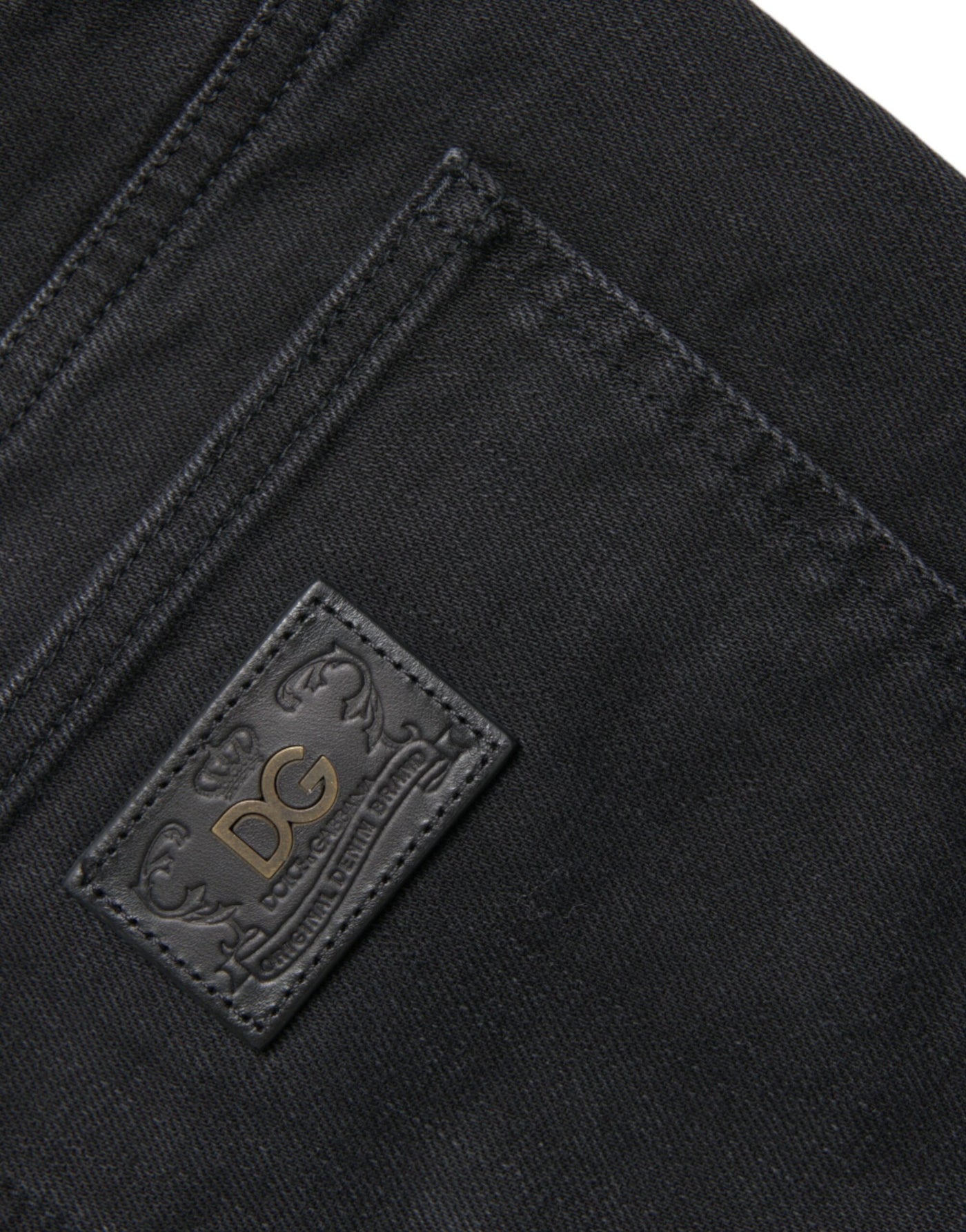 Schicke schwarze Bermuda Denim Shorts