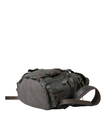 Eleganter Rucksack aus grünem Canvas und Leder