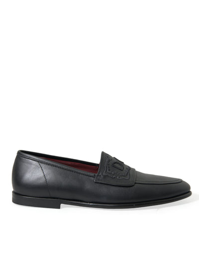 Elegante schwarze bestickte Loafers