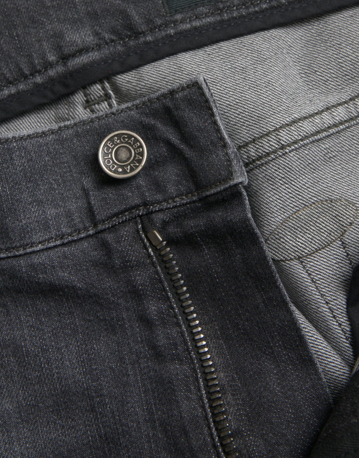 Graue Slim Fit Logo-Plakette Baumwolle Denim Jeans