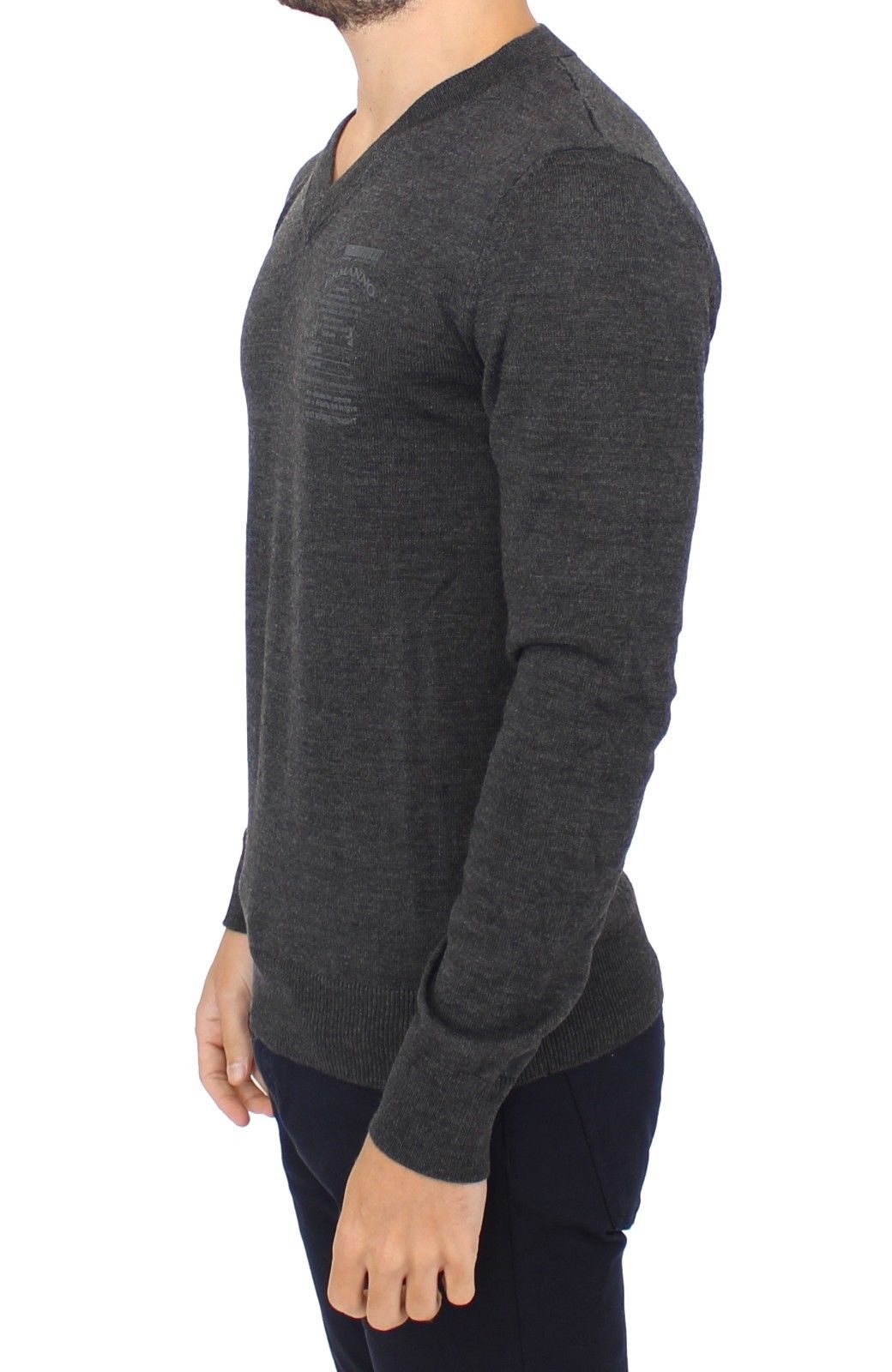 Schicker grauer Pullover mit V-Ausschnitt aus Wollmischung