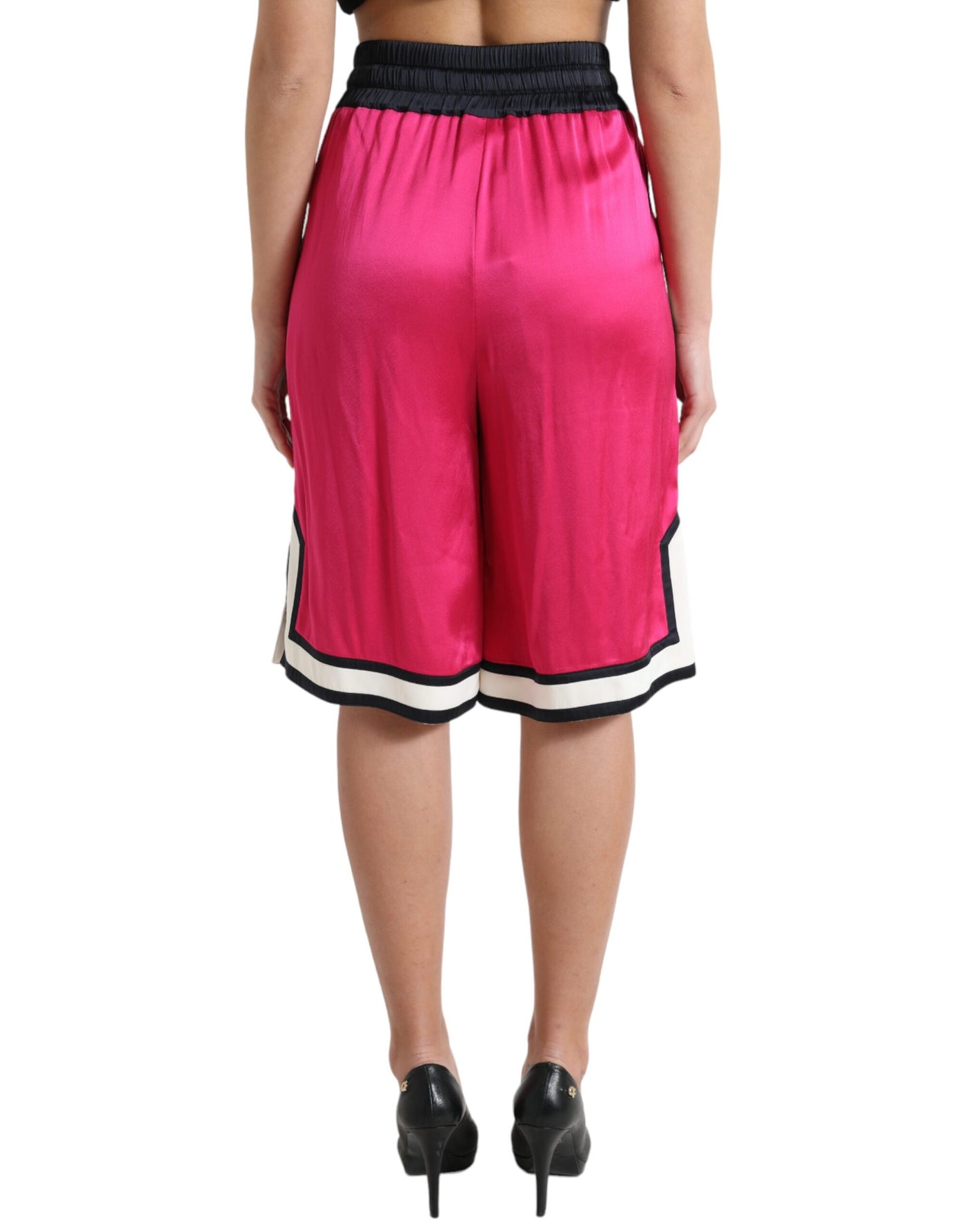 Schicke pinke Jersey-Shorts mit hoher Taille