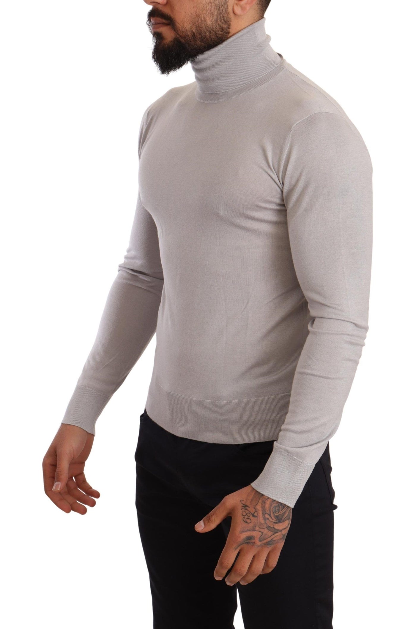 Eleganter Rollkragenpullover aus einer Kaschmir-Seiden-Mischung