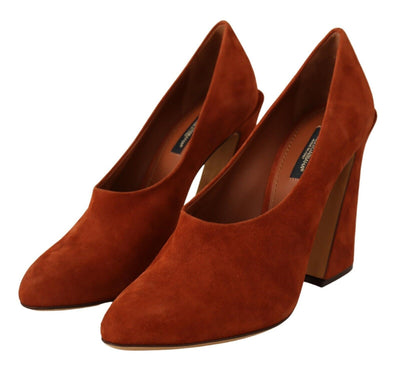 Elegante Wildlederpumps in Cognac