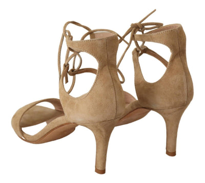 Elegante Ankle Strap Heels aus Wildleder in Beige